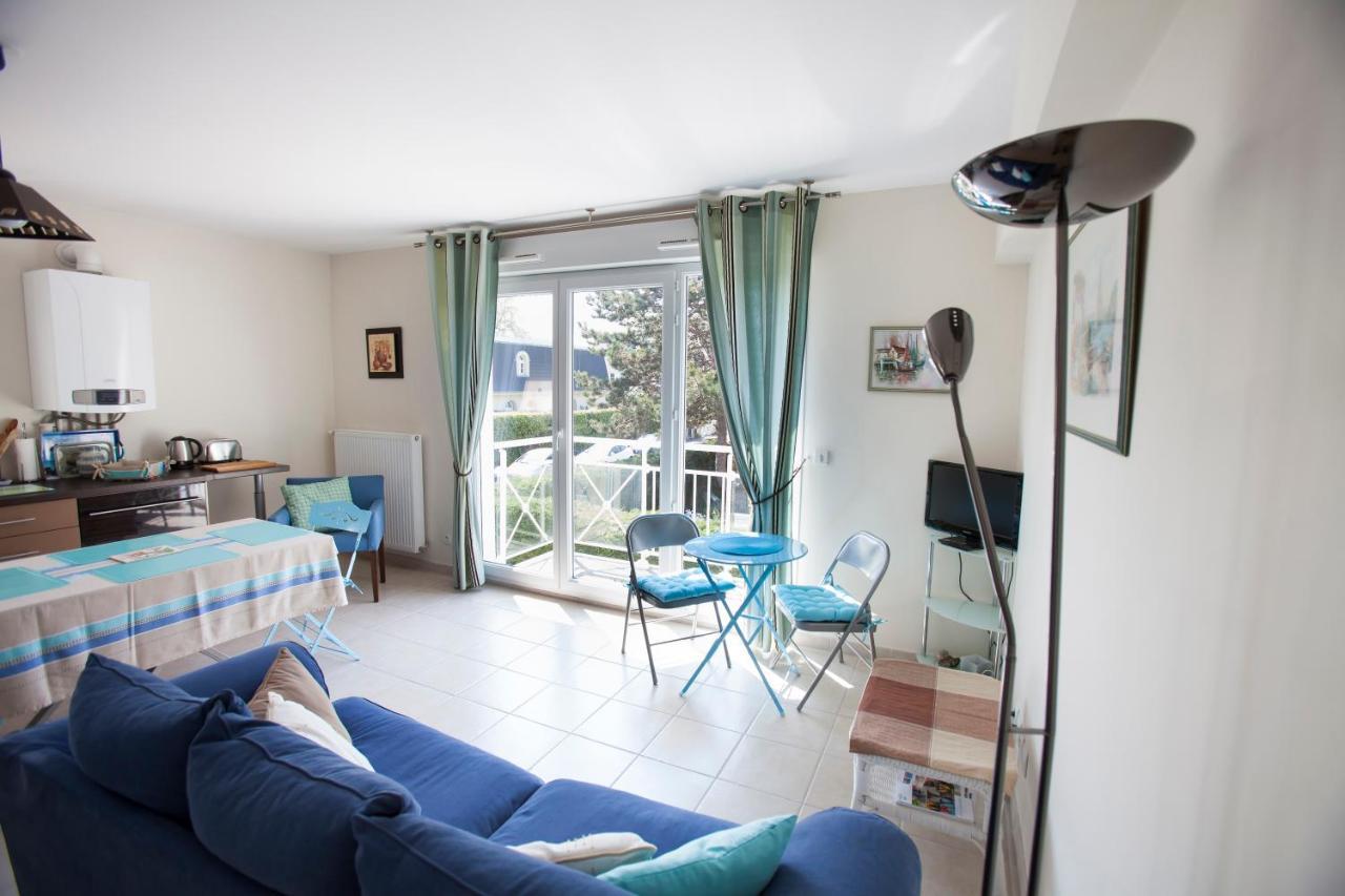 Appart Residence Proche Plage Avec Piscine Et Parking Couvert Prive Merville-Franceville-Plage Exterior photo